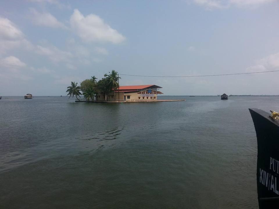 Sea Breeze Beach Home Alappuzha 외부 사진