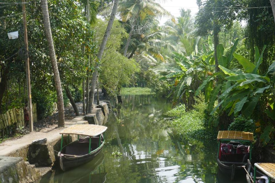 Sea Breeze Beach Home Alappuzha 외부 사진
